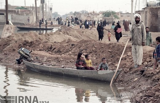 3 آذر 1373؛جاری شدن سیل در استان خوزستان