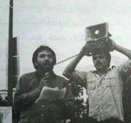 عکس | شعار «مرگ بر شاه» ظریف مقابل بیمارستانی که شاه در آن بستری بود عکس | شعار «مرگ بر شاه» ظریف مقابل بیمارستانی که شاه در آن بستری بود