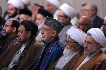 دیدار مسئولان نظام و میهمانان کنفرانس وحدت اسلامى‌ با رهبر معظم انقلاب اسلامی