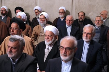 دیدار مسئولان نظام و میهمانان کنفرانس وحدت اسلامى‌ با رهبر معظم انقلاب اسلامی