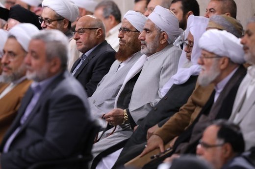 دیدار مسئولان نظام و میهمانان کنفرانس وحدت اسلامى‌ با رهبر معظم انقلاب اسلامی