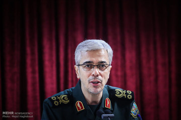 سرلشکر باقری: دشمن به فکر حمله مسلحانه به ایران نخواهد افتاد/تهدیدی از کشورهای همجوار احساس نمی کنیم