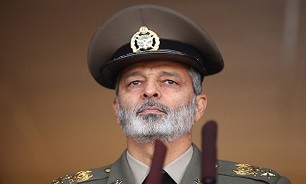 سرلشکر موسوی: نیروی دریایی آوردگاه مردان رزم و دریا است