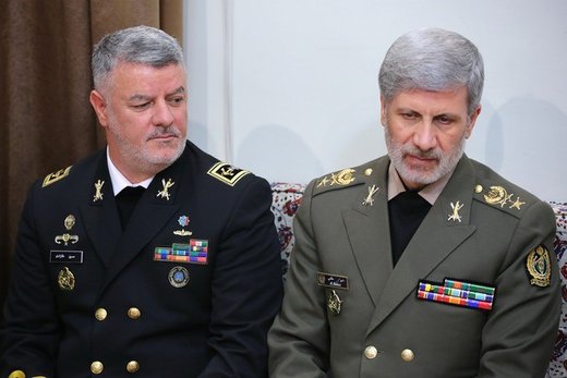 دیدار جمعی از فرماندهان و مسئولان نیروی دریایی ارتش با رهبر معظم انقلاب اسلامی
