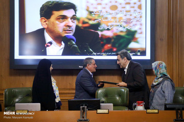مراسم ادای سوگند حناچی شهردار جدید تهران