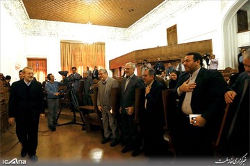 نشست خبری لاریجانی با اصحاب رسانه به مناسبت روز مجلس
