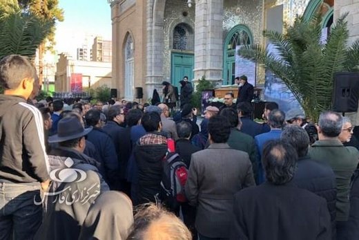 تشییع پیکر مرحوم ابوالفضل زرویی نصرآباد
