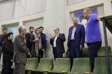 آغاز بازدید ناظر آلمانی فدراسیون جهانی والیبال از امکانات شهر ارومیه