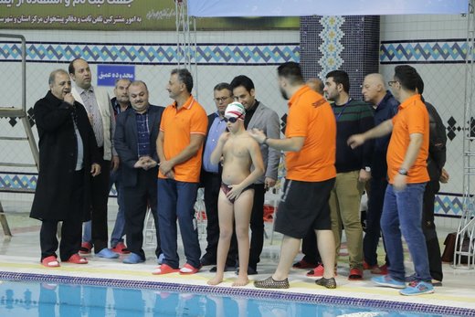 رکوردزنی شنای شاهو نوجوان مهابادی مبتلا به سندروم داون