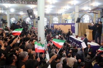 سخنرانی رئیس جمهوری در جمع مردم سرخه