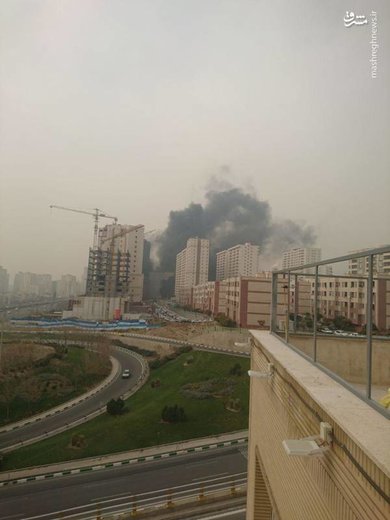 آتش‌سوزی یک مرکز خرید در غرب تهران