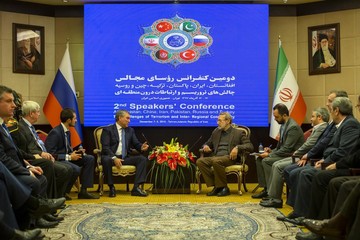 لاریجانی به همتای روس خود چه گفت؟