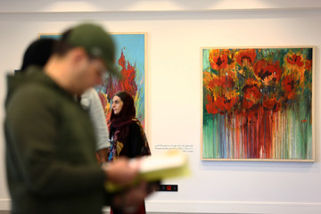 نمایشگاه آثار هنری «در جستجوی خود»