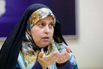 انتقاد نماینده تهران از مجازات کم برای مدیر یک موسسه اعتباری/ مردم در اعدام سلطان سکه قانع نشدند