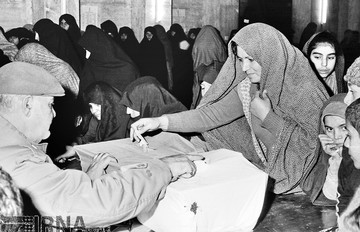 19 آذر 1361؛ انتخابات نخستین دوره مجلس خبرگان رهبری