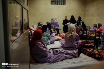 سامان‌سرای زنان کارتن خواب