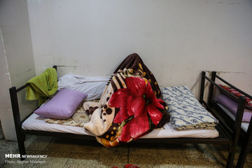 سامان‌سرای زنان کارتن خواب