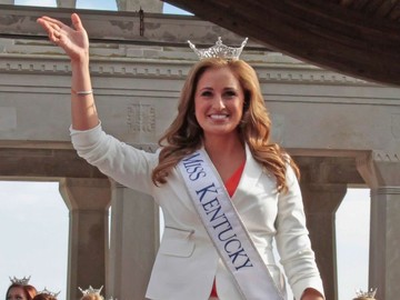 بازداشت ملکه زیبایی در آمریکا