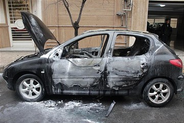 سوختن ۲ مسافر در پژوی آتشین