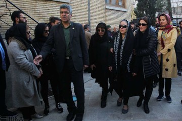 تشییع پیکر پیام صابری