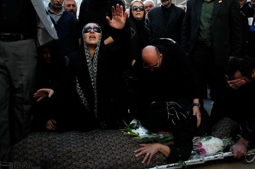 تشییع پیکر پیام صابری