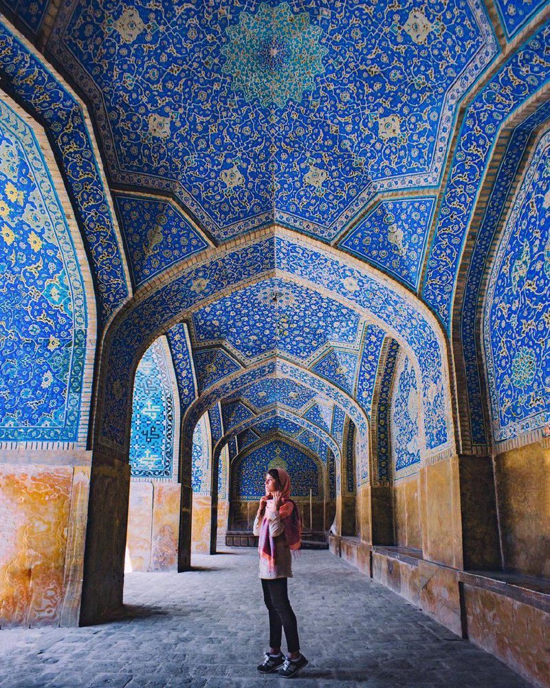 Alexandra Pankratova travel to iran