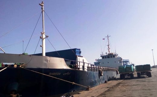 Hormuzgan exports first non-oil consignment to Oman Hormuzgan exports first non-oil consignment to Oman