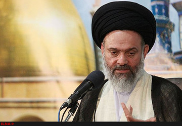 حسینی‌بوشهری: طلبه بیگانه با فضای انقلاب اسلامی به درد جامعه نمی‌خورد