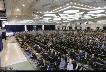 آمار جالب یک امام جمعه از تعداد دروغ‌های ترامپ/ این احمق نیت شوم دارد/ رهبری ترامپ را با خاک یکسان کرد