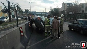 عکس | بالا رفتن پراید از نیوجرسی وسط اتوبان!