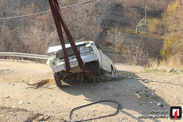 سقوط وانت پیکان به دره فرحزاد