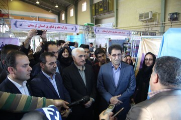 نمایشگاه هفته پژوهش استان در خرم‌آباد افتتاح شد 