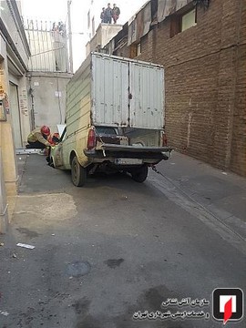 فرو رفتن وانت در آسفالت کوچه امامی