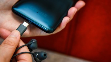 یواس‌بی«تایپ سی» بازار گوشی‌های هوشمند را دوقبضه کرد