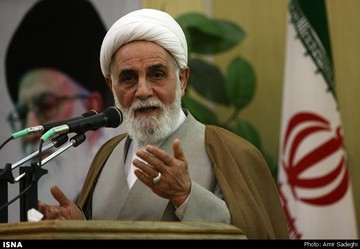 واکنش ناطق‌نوری به آیت‌الله خطاب کردن او: ما را به‌هم نریزید