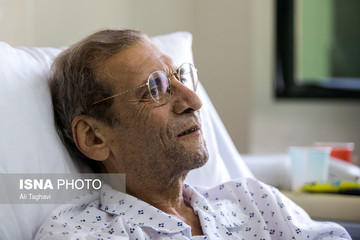 گزارشی از وضعیت حسین محب‌اهری در بیمارستان