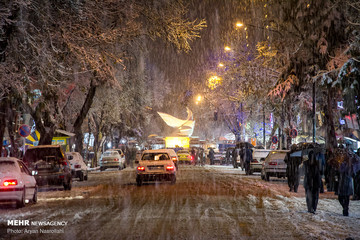 بارش برف در سنندج