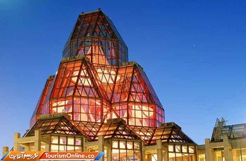 گالری ملی کانادا دارای مجموعه قوی هنری از آثار هنرمندان کانادایی و بین المللی است