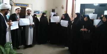 تجمع جمعی از طلاب برای کارگران هفت تپه و فولاد اهواز 