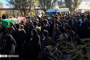 مراسم تشییع پیکردانش آموزان زاهدانی