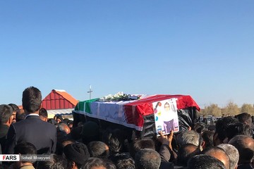 مراسم تشییع پیکردانش آموزان زاهدانی