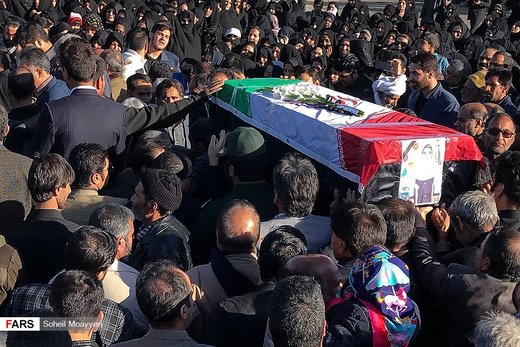 مراسم تشییع پیکردانش آموزان زاهدانی