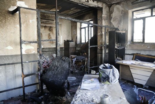  مدرسه اسوه حسنه در زاهدان که روز 27 آذرماه آتش گرفت