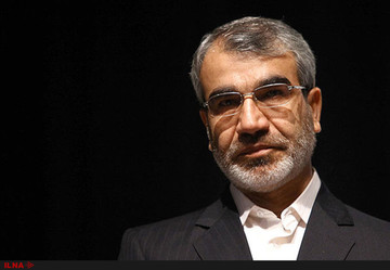نظر کدخدایی درباره تغییر قانون اساسی