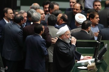 تقدیم لایحه بودجه 1398 به مجلس شورای اسلامی