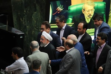 تقدیم لایحه بودجه 1398 به مجلس شورای اسلامی