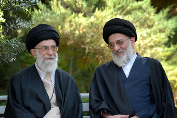 رهبر انقلاب درگذشت آیت الله هاشمی‌شاهرودی را تسلیت گفتند