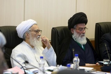 عکس | آخرین حضور آیت‌الله هاشمی‌شاهرودی در مجمع تشخیص