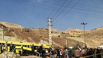 واژگونی اتوبوس در منطقه حصارک پونک