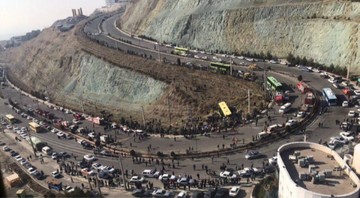 عکس | نمایی متفاوت از محل واژگونی اتوبوس دانشجویان دانشگاه آزاد